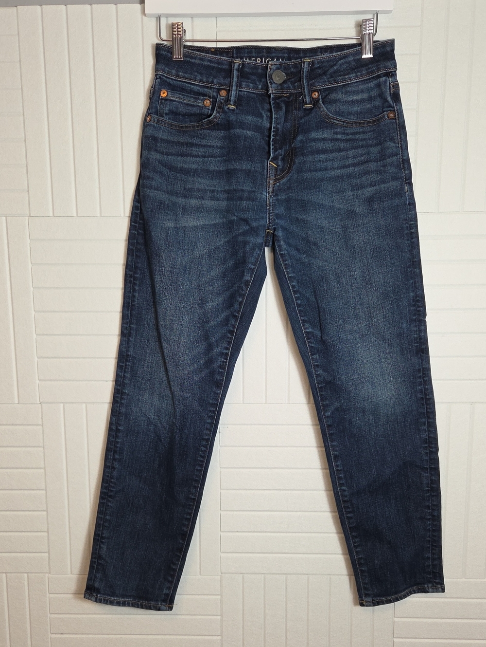 American Eagle Althletic Fit Jeans Size 26